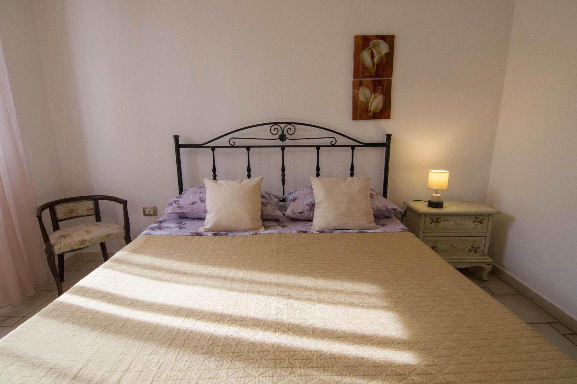 B&B Del Viale Bacu Abis Exterior photo